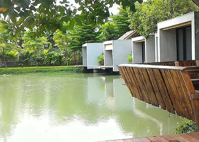 Into The Forest 3* Bangkok